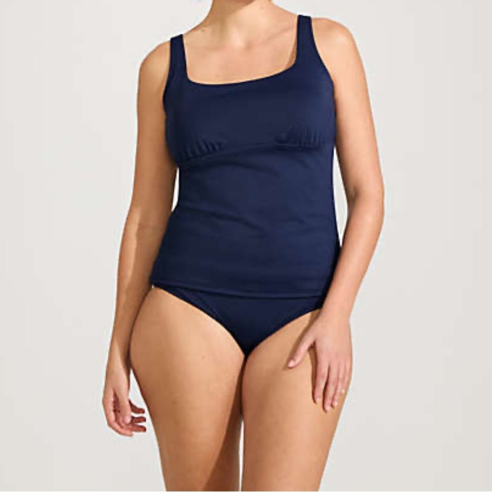 Lands' End Women's Plus Size Navy Tankini Top size 18 Mast adjustable
